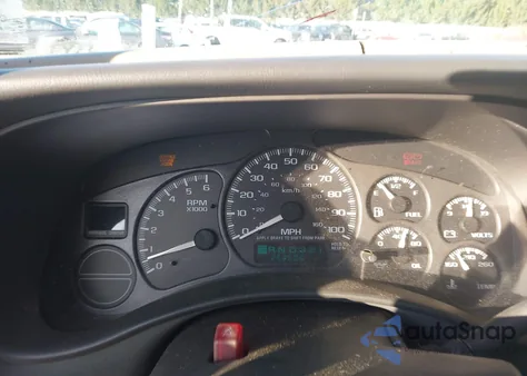 2002 Chevrolet Avalanche 1500 z USA, uszkodzony, nr VIN 3GNEK13T32G218919